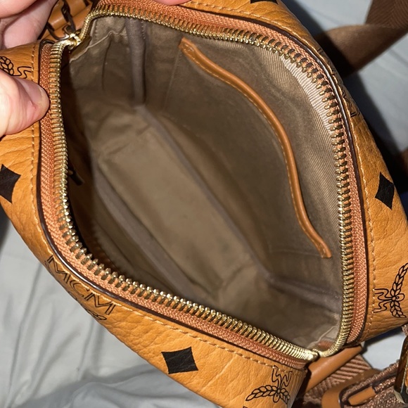 Authentic MCM handbag - Picture 3 of 5